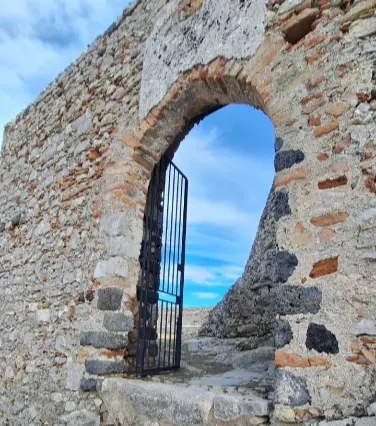 porta castello di Taormina porta castello di Taormina