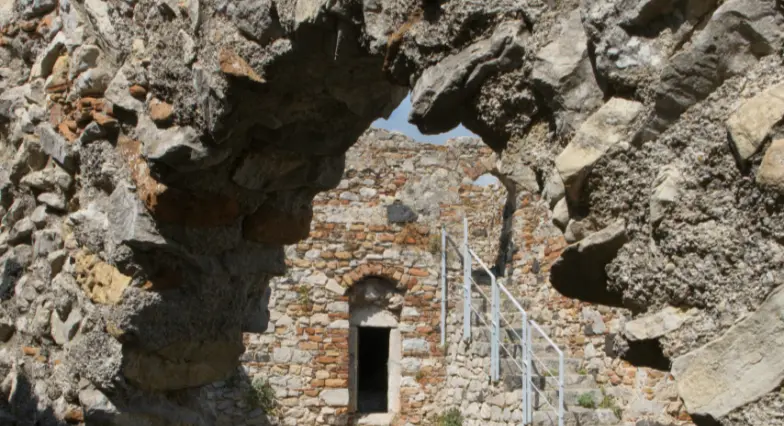 castello di Taormina dettaglio castello di Taormina dettaglio