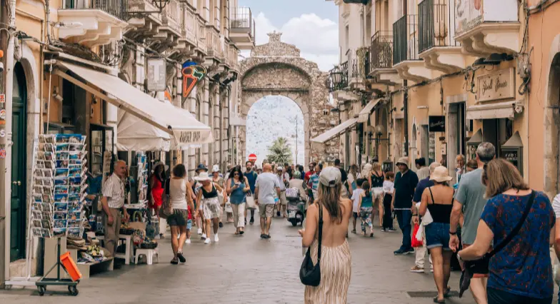 passeggiata a Taormina
